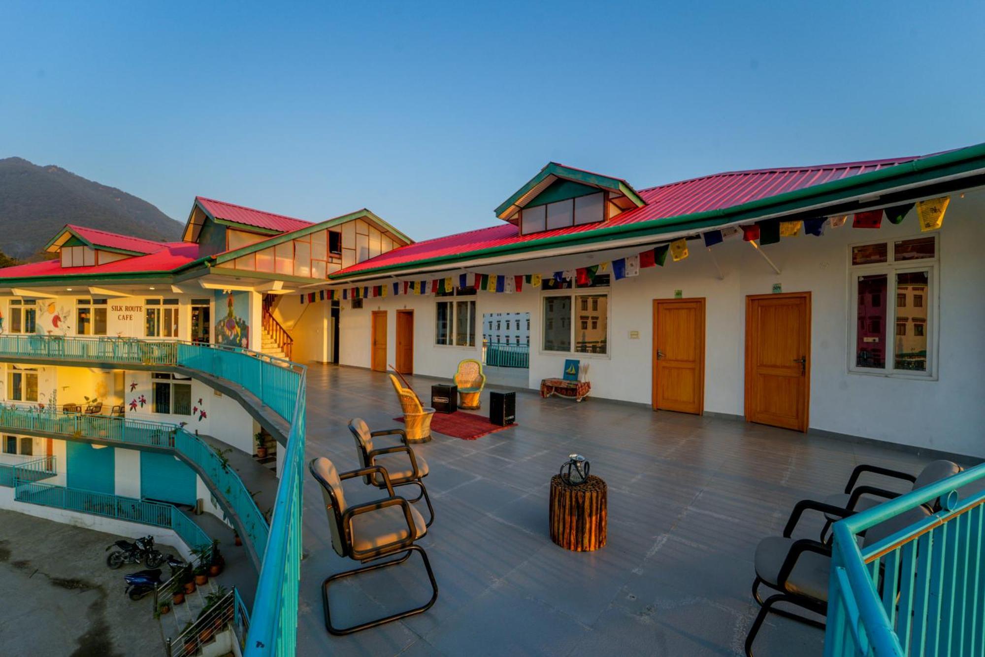 Отель Chokling Arthouse - The Treasure Of Himalayas Бир Экстерьер фото