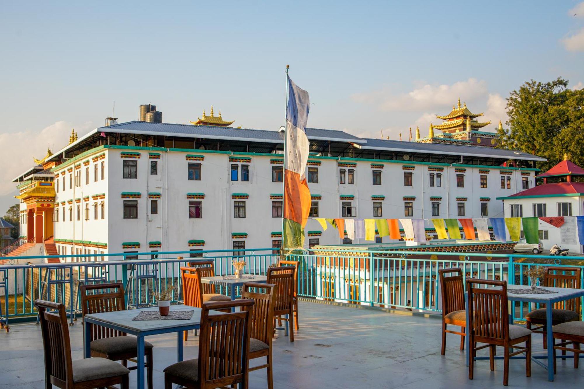 Отель Chokling Arthouse - The Treasure Of Himalayas Бир Экстерьер фото