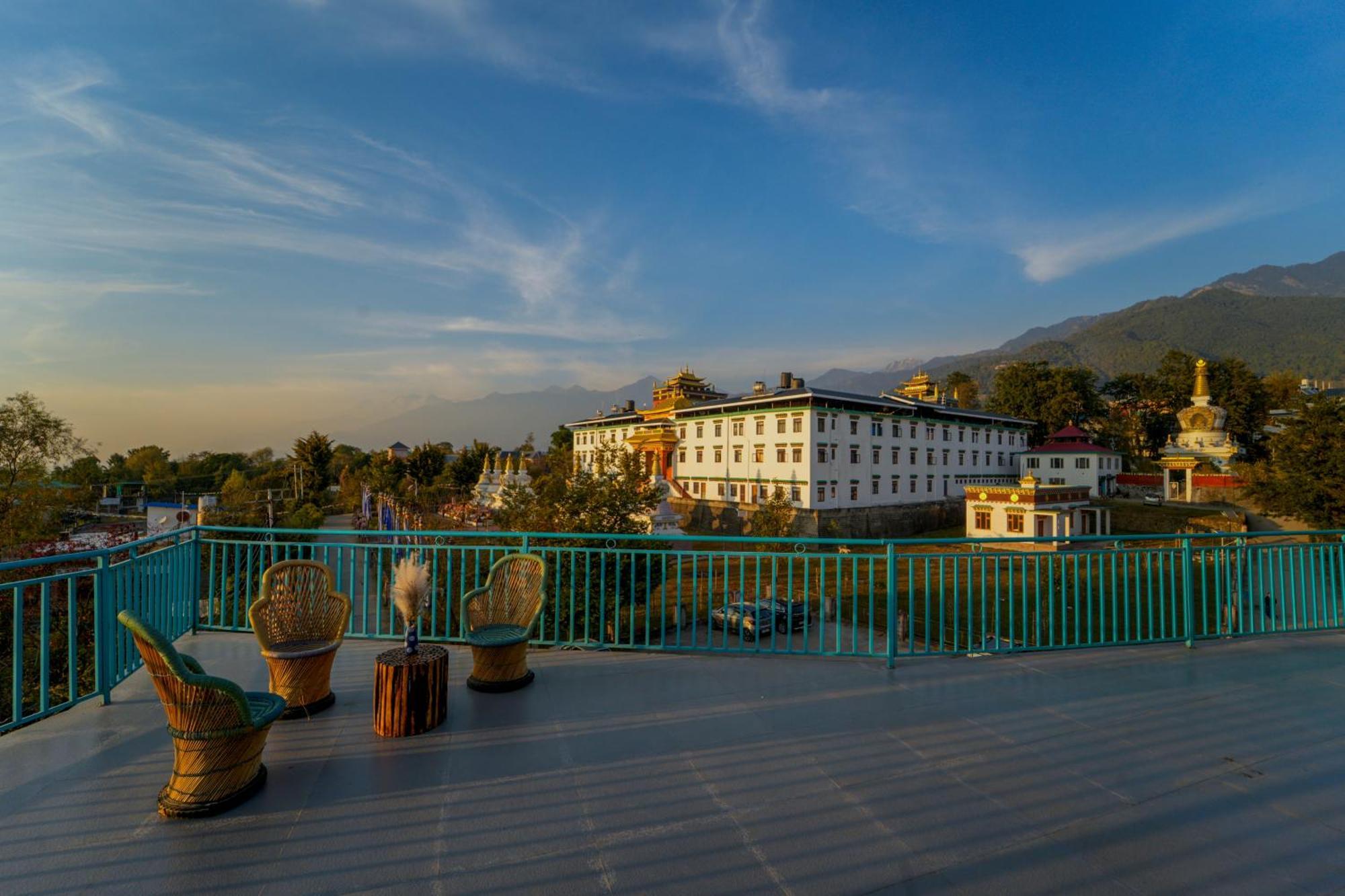Отель Chokling Arthouse - The Treasure Of Himalayas Бир Экстерьер фото