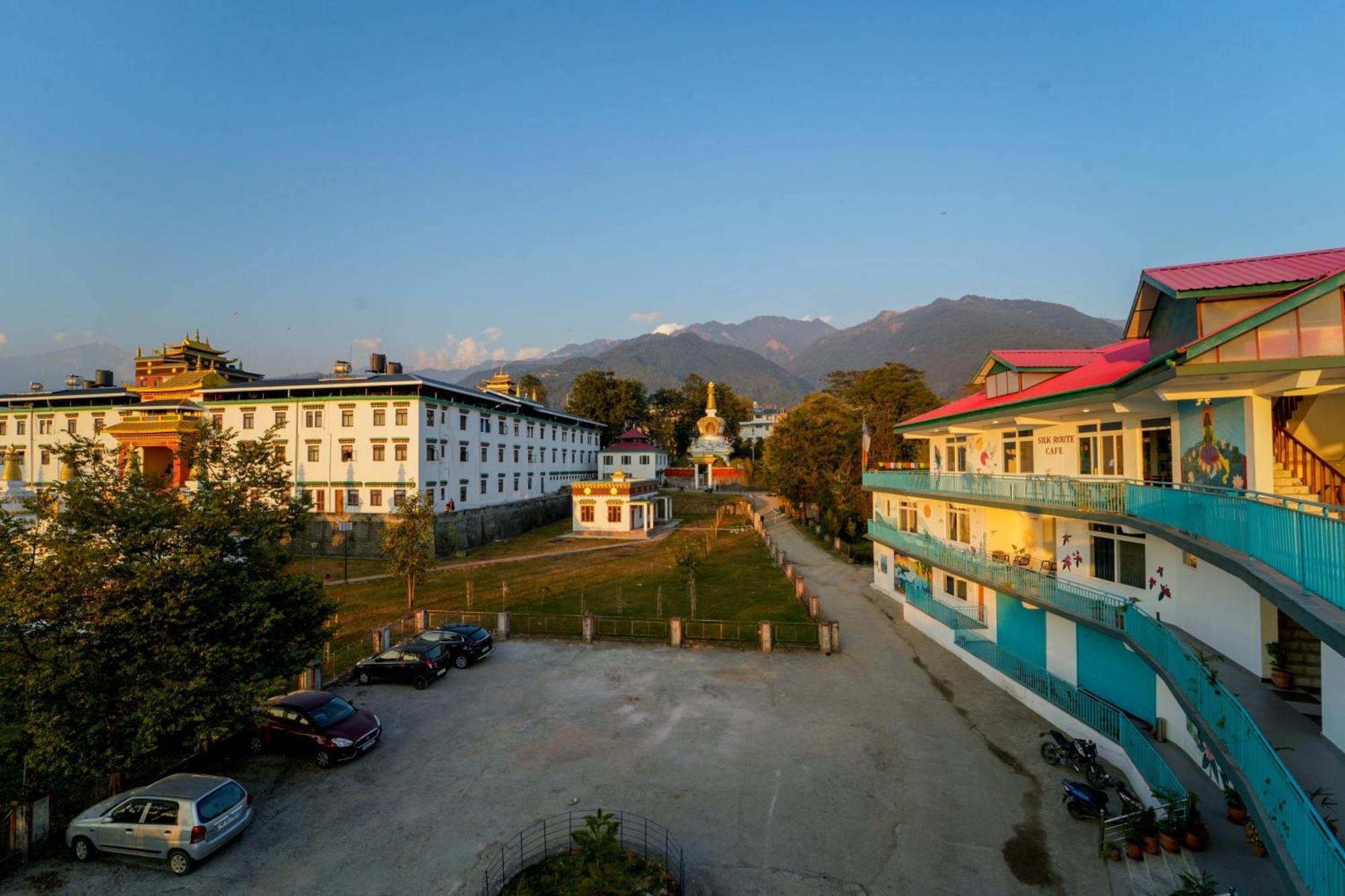 Отель Chokling Arthouse - The Treasure Of Himalayas Бир Экстерьер фото